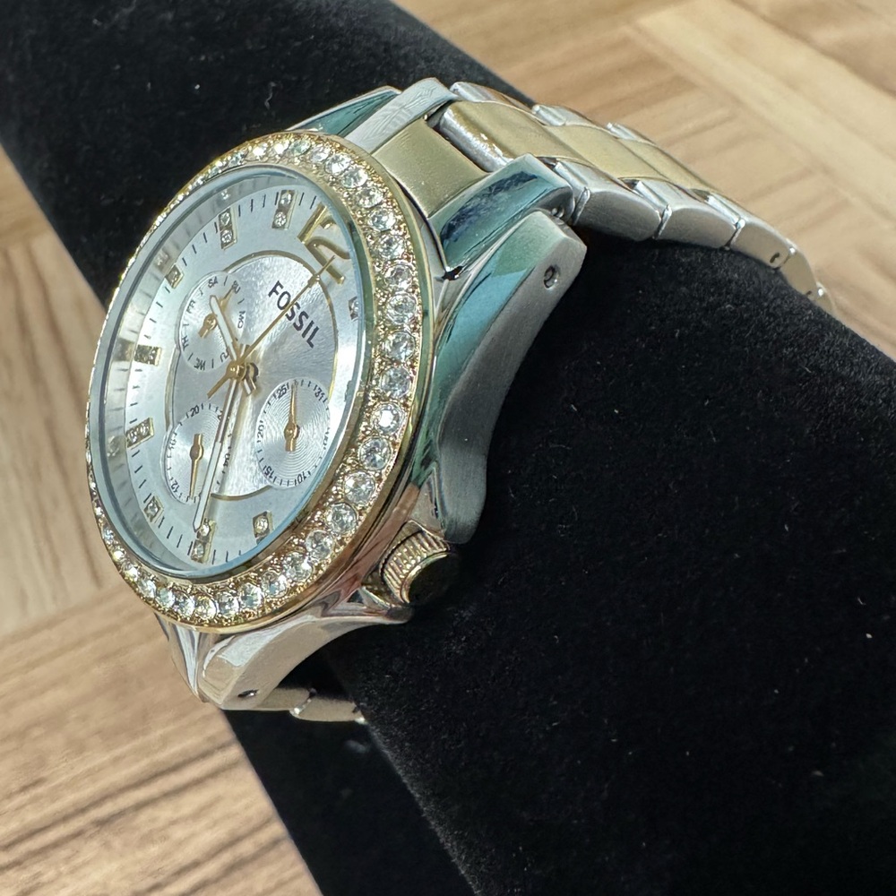 Fossil Chronograph Silver and Gold Women’s Watch with Crystal Accents - Picture 5 of 6